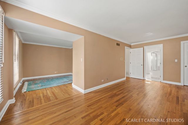 170 Shelley Lane, Wheaton, IL 60189