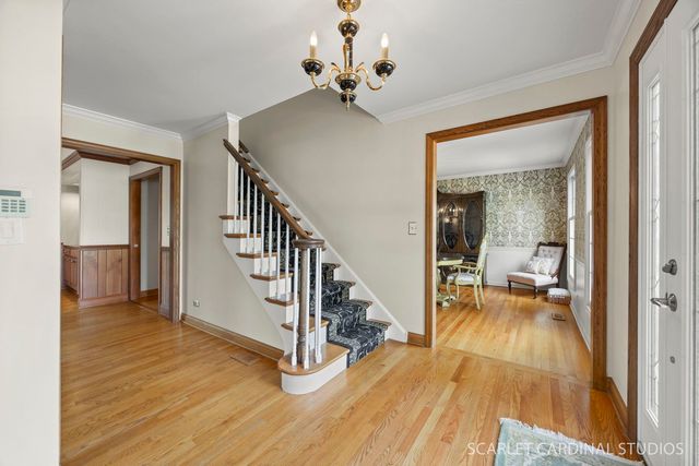 170 Shelley Lane, Wheaton, IL 60189