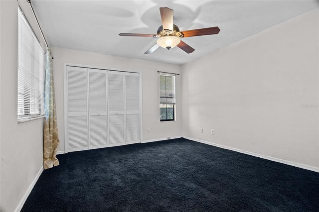 5841 SW 8TH PLACE, Gainesville, FL 32607