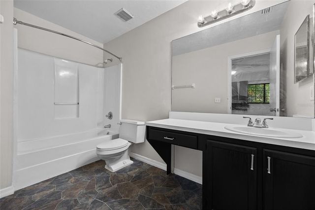 5841 SW 8TH PLACE, Gainesville, FL 32607