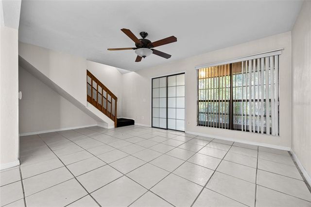 5841 SW 8TH PLACE, Gainesville, FL 32607