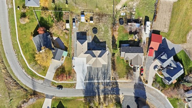 570 N 200 E, Wellsville, UT 84339