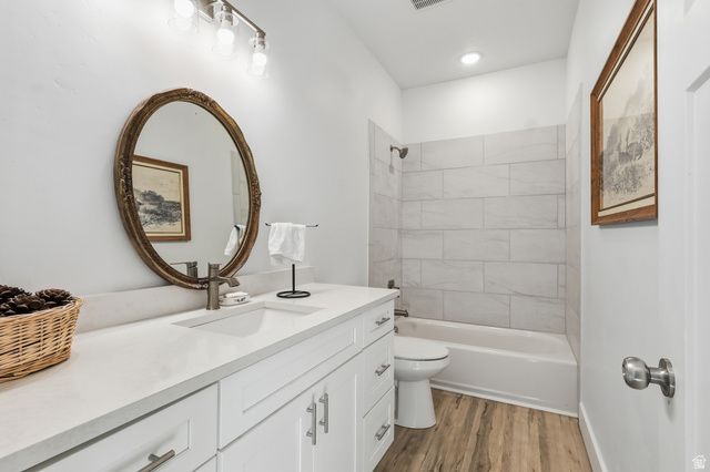 570 N 200 E, Wellsville, UT 84339