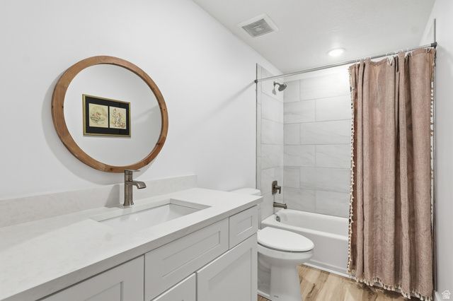 570 N 200 E, Wellsville, UT 84339