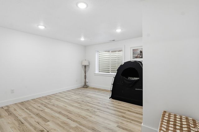 570 N 200 E, Wellsville, UT 84339