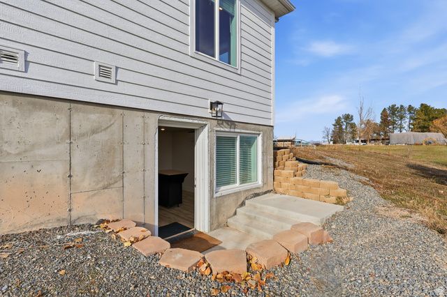 570 N 200 E, Wellsville, UT 84339