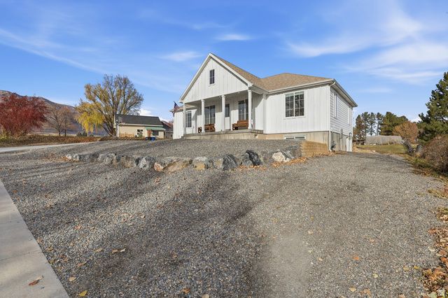 570 N 200 E, Wellsville, UT 84339