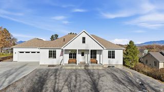 570 N 200 E, Wellsville, UT 84339