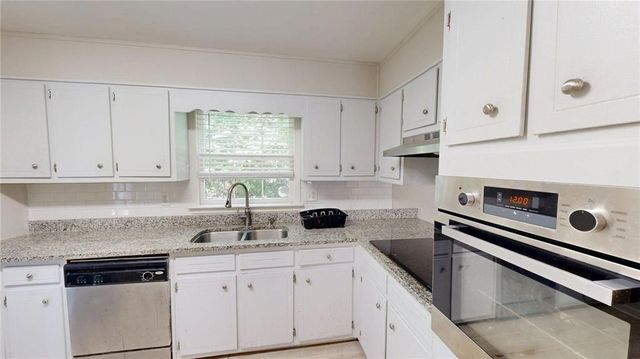 1711 E Kellogg Circle, Douglasville, GA 30134