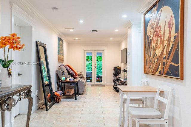 6541 Lake Como Ter, Miami Lakes, FL 33014