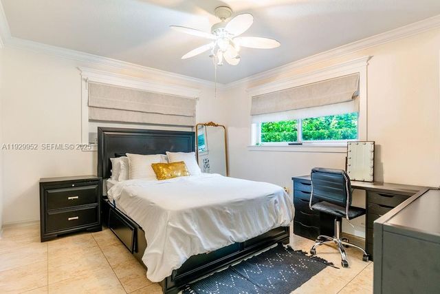 6541 Lake Como Ter, Miami Lakes, FL 33014