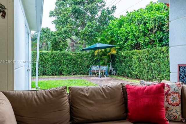 6541 Lake Como Ter, Miami Lakes, FL 33014