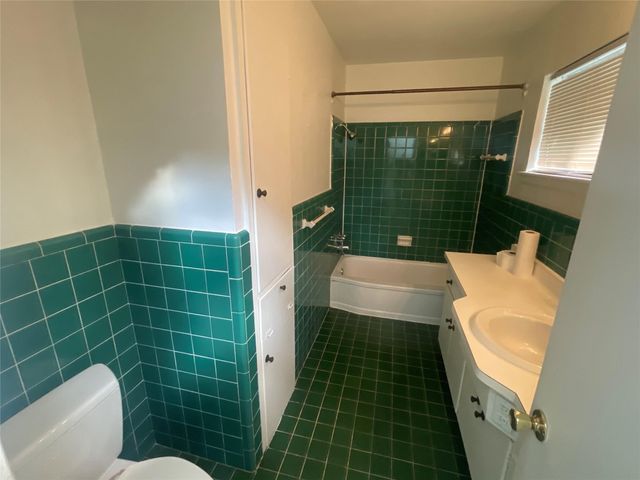 1965 W Lamar 1, Houston, TX 77019