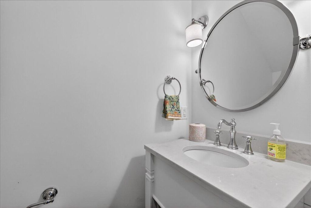 Image 22 of property listing at 1461 Hale Road, Mount Pleasant, SC 29464