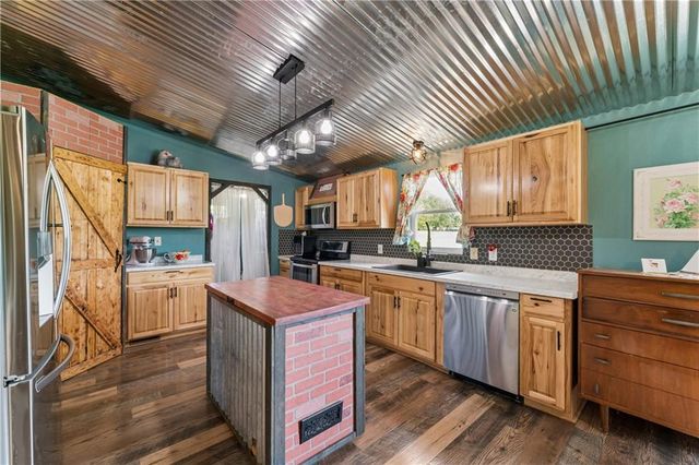 34100 E 189th Street, Pleasant Hill, MO 64080