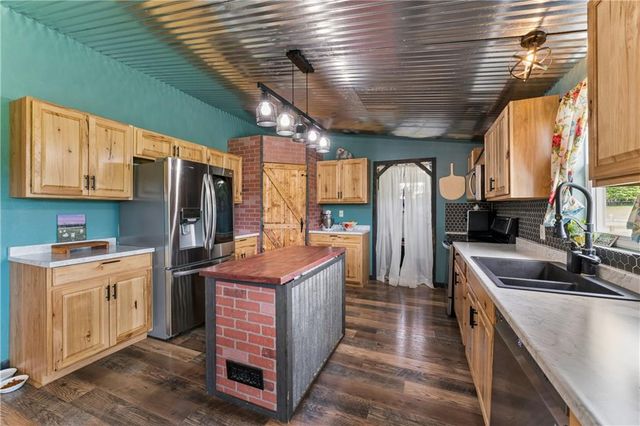 34100 E 189th Street, Pleasant Hill, MO 64080
