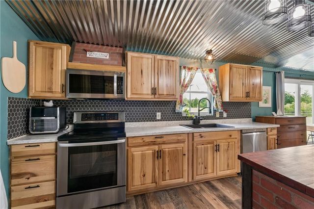 34100 E 189th Street, Pleasant Hill, MO 64080