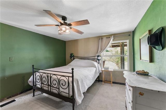 34100 E 189th Street, Pleasant Hill, MO 64080