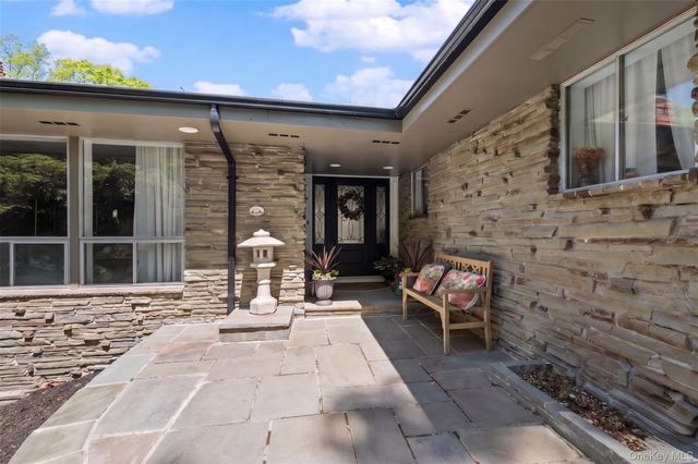 55 Rolling Hill Lane, Old Westbury, NY 11568