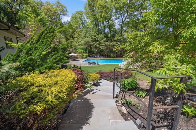 55 Rolling Hill Lane, Old Westbury, NY 11568