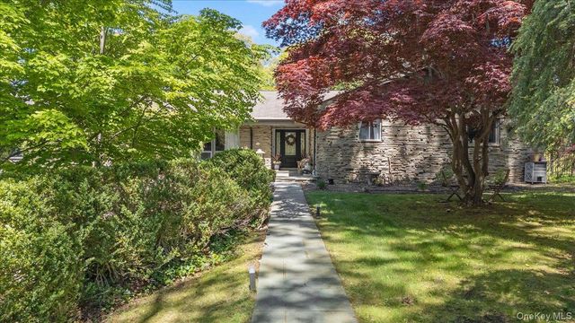 55 Rolling Hill Lane, Old Westbury, NY 11568
