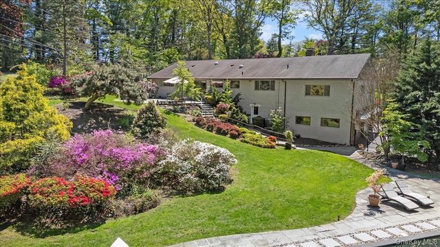 55 Rolling Hill Lane, Old Westbury, NY 11568