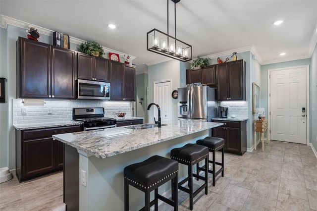 5513 LOS ROBLES COURT, Palmetto, FL 34221