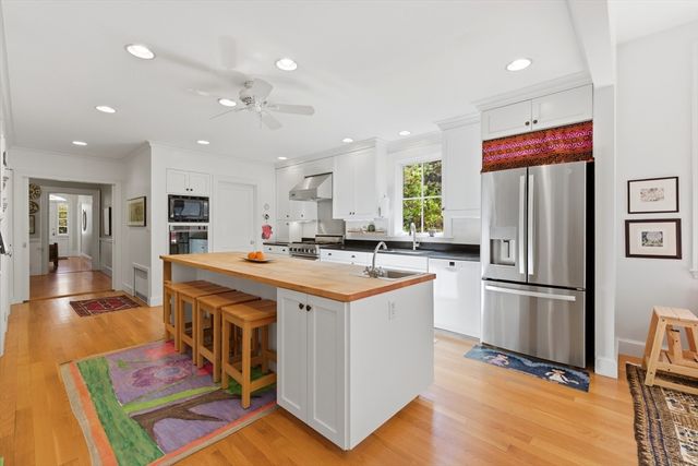 12 Hancock Ave, Lexington, MA 02420