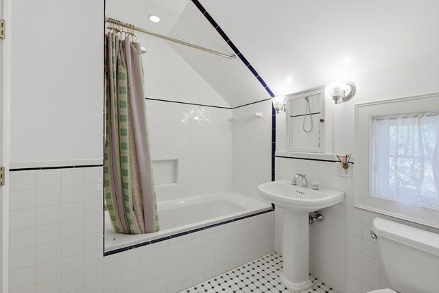 12 Hancock Ave, Lexington, MA 02420