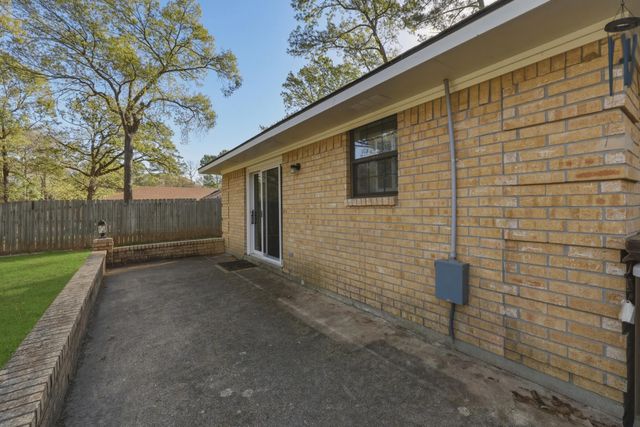 412 Nathan Dr, Quitman, TX 75783