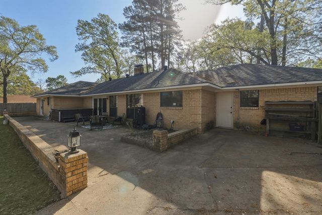 412 Nathan Dr, Quitman, TX 75783