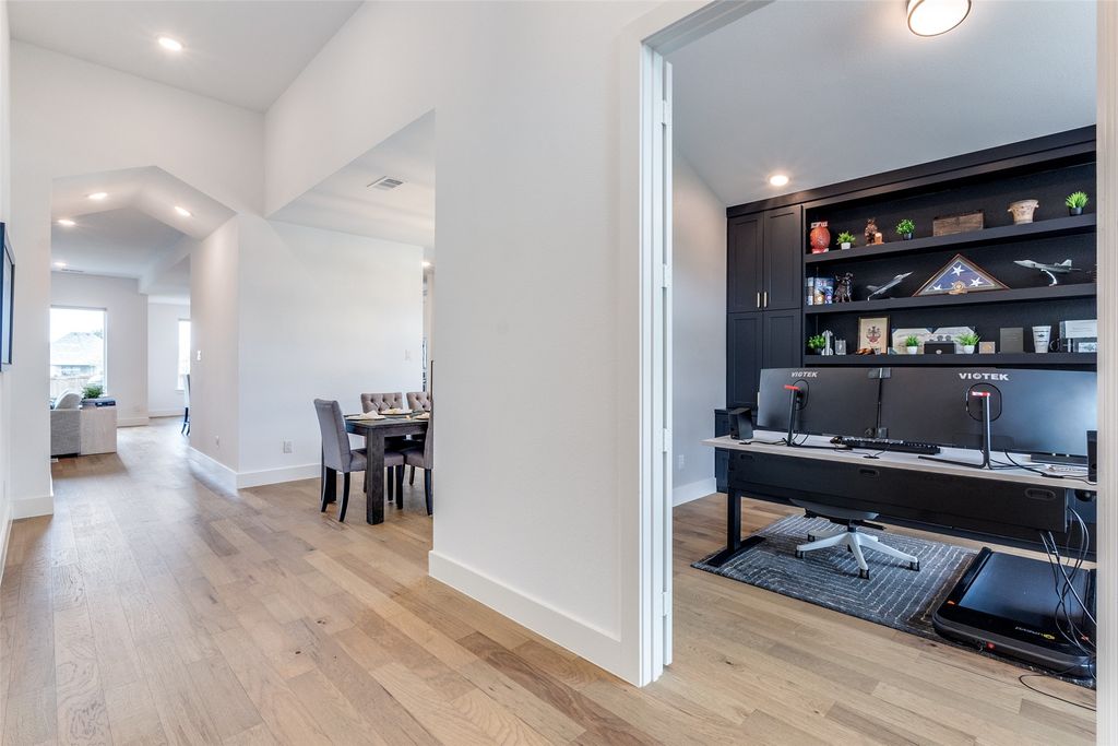 8752 Hightower Drive, North Richland Hills, TX 76182 — photo 2