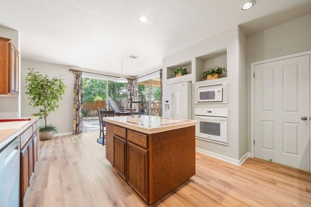 2741 Diamond TRL, New Braunfels, TX 78132