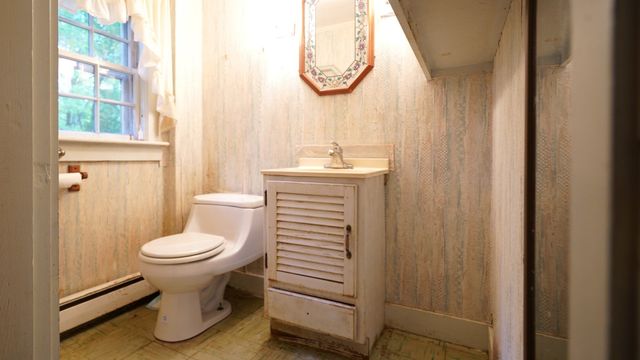 351 Towne St, North Attleboro, MA 02760