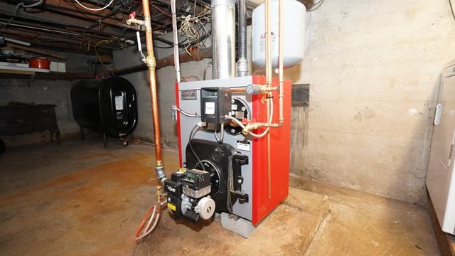 351 Towne St, North Attleboro, MA 02760