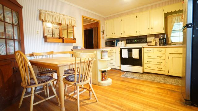 351 Towne St, North Attleboro, MA 02760