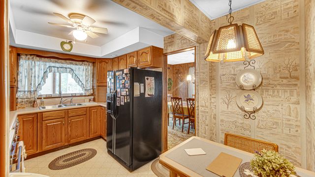 5567 N 350 E, Rolling Prairie, IN 46371
