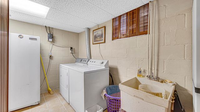 5567 N 350 E, Rolling Prairie, IN 46371
