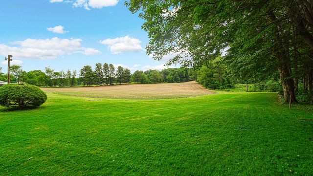 5567 N 350 E, Rolling Prairie, IN 46371