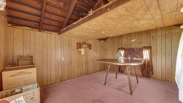 5567 N 350 E, Rolling Prairie, IN 46371