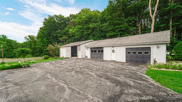 5567 N 350 E, Rolling Prairie, IN 46371