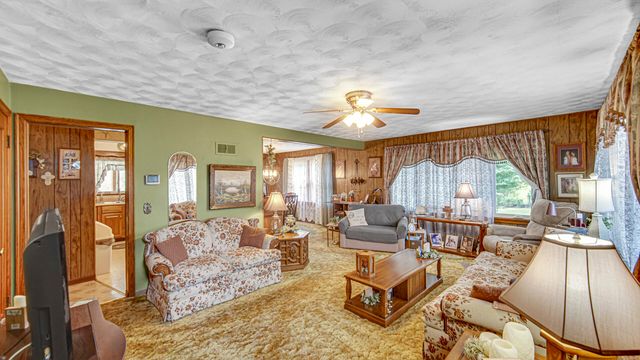 5567 N 350 E, Rolling Prairie, IN 46371