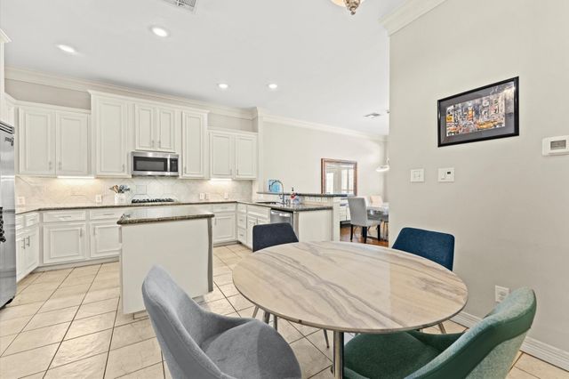 20 Stalynn Lane, Houston, TX 77027