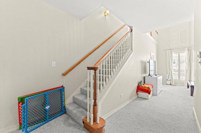 20 Stalynn Lane, Houston, TX 77027