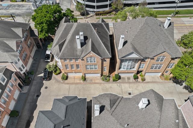 20 Stalynn Lane, Houston, TX 77027