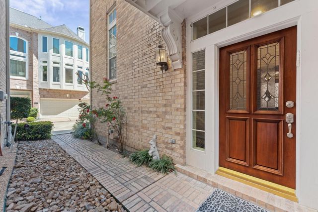 20 Stalynn Lane, Houston, TX 77027