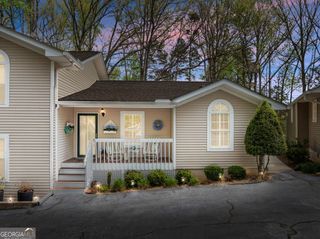 551 Lake Place Drive, Lavonia, GA 30553