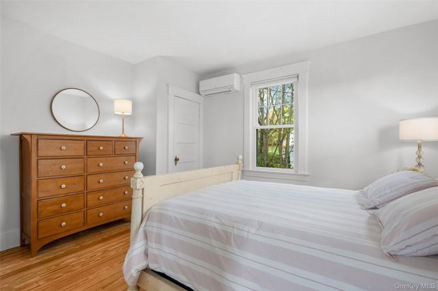 49 Weaver Street, Larchmont, NY 10538