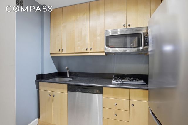 345 E 81st St Apt 8G, New York City, NY 10028