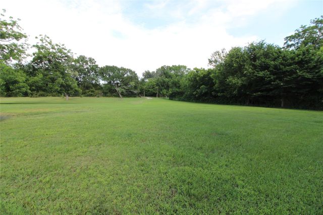 19470 County Road 4072, Kemp, TX 75143